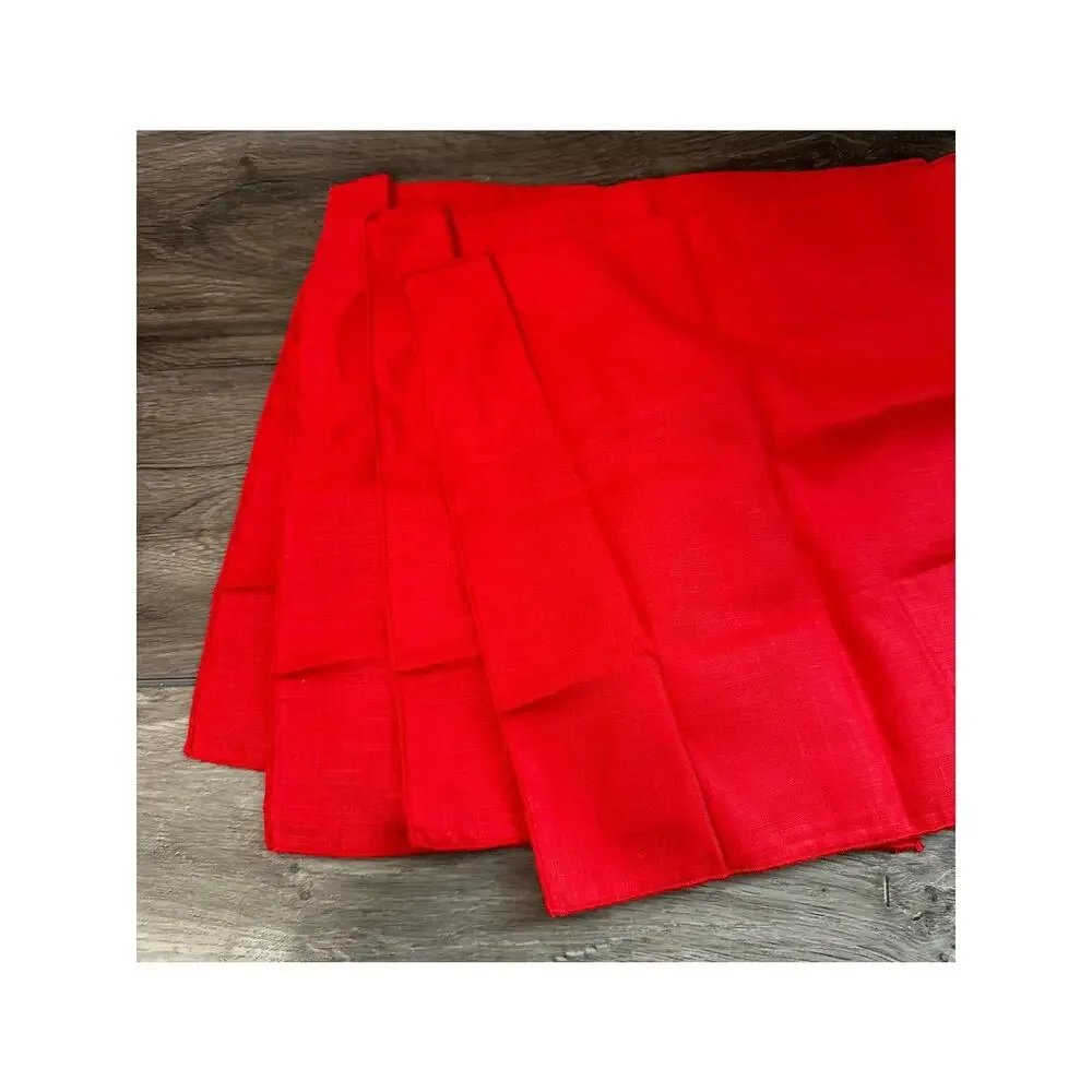 Unbranded red napkins